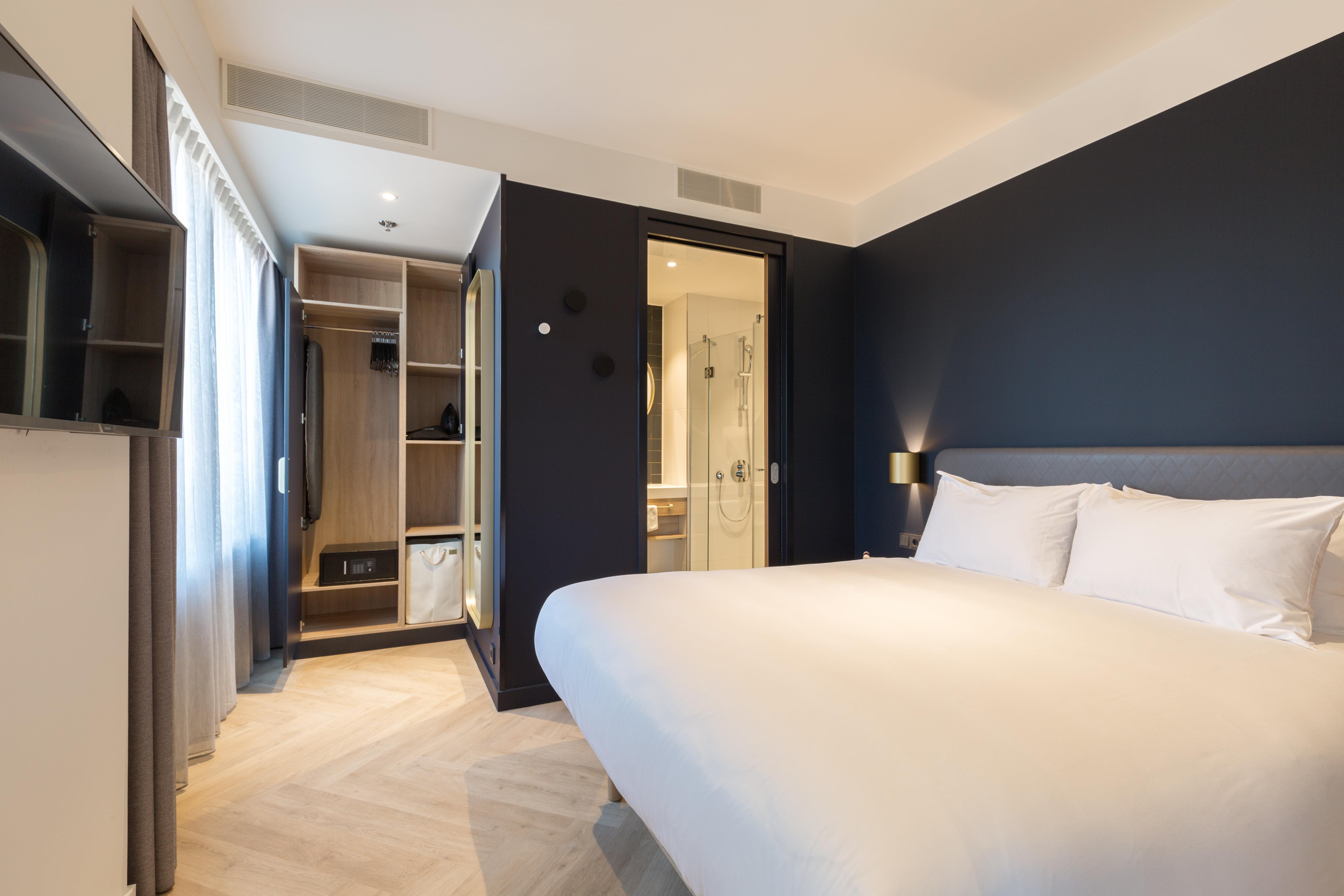 Staybridge - Parliament By Ihg Hotel 4*