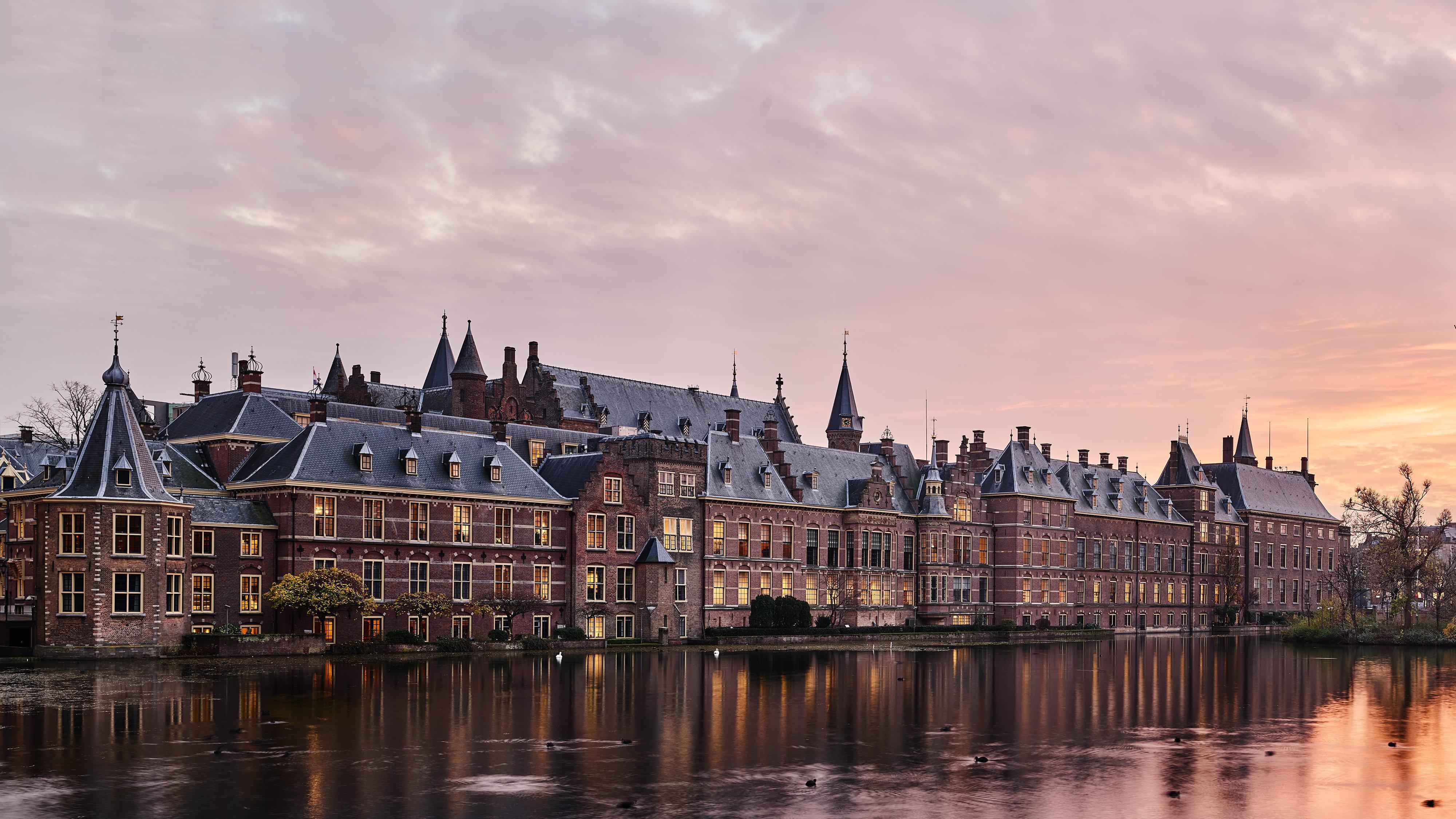 Staybridge - Parliament By Ihg Hotel Den Haag
